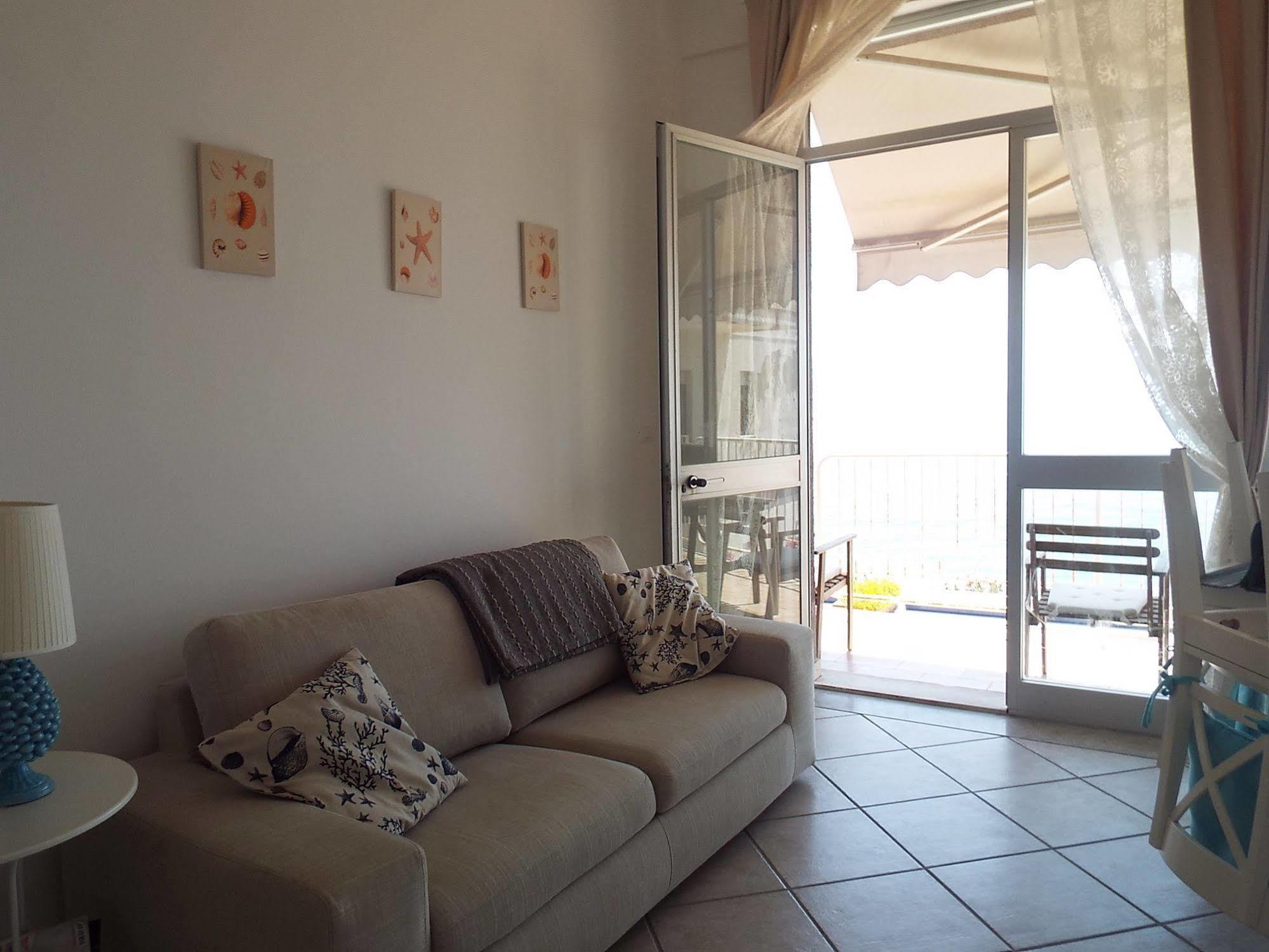 Taormina Holidays Residence Forza dʼAgro Exteriör bild